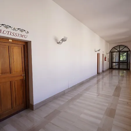 Ξενοδοχείο Convento Di Stignano *